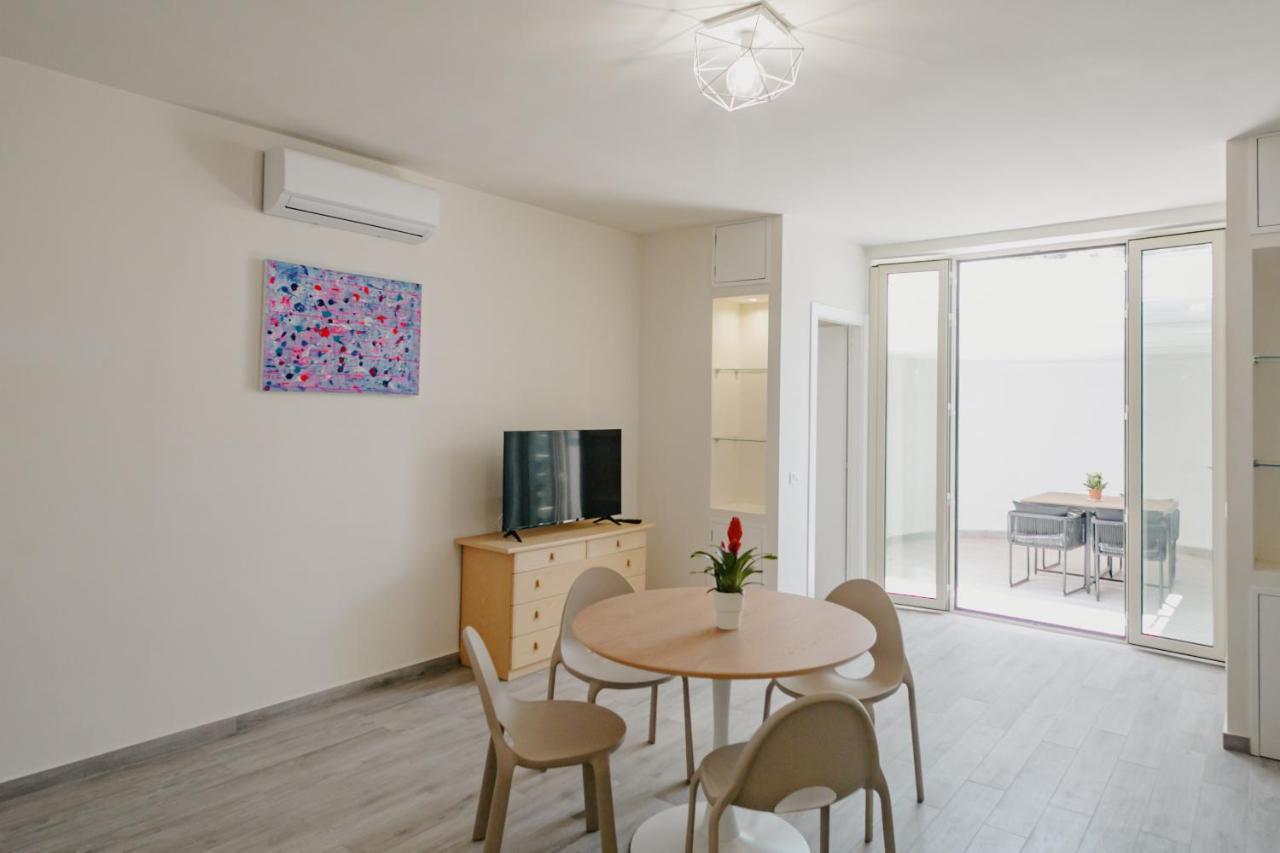 Modern Apartment With Exclusive Terrace By Wonderful Italy チェファル エクステリア 写真